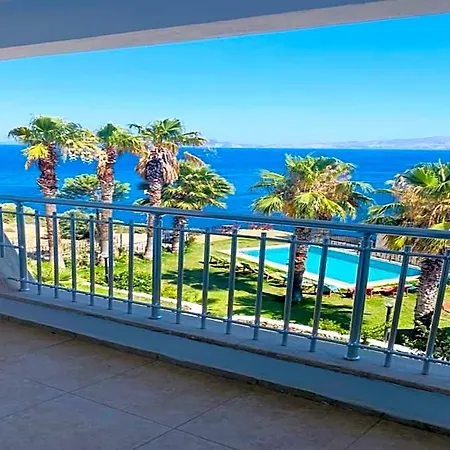 Carla 3* Datça