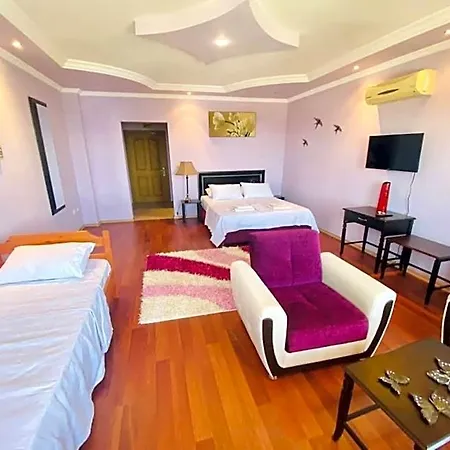 Hotel Carla 3*