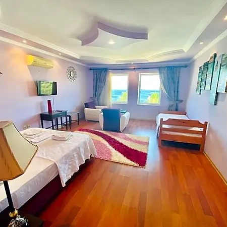 Hotel Carla